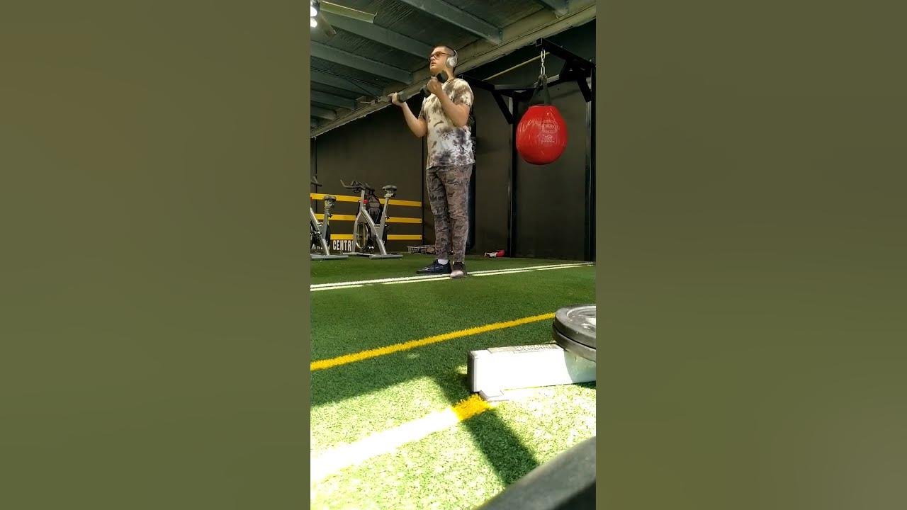 lifting-3kg-weights-at-the-gym-gym-shorts-youtube