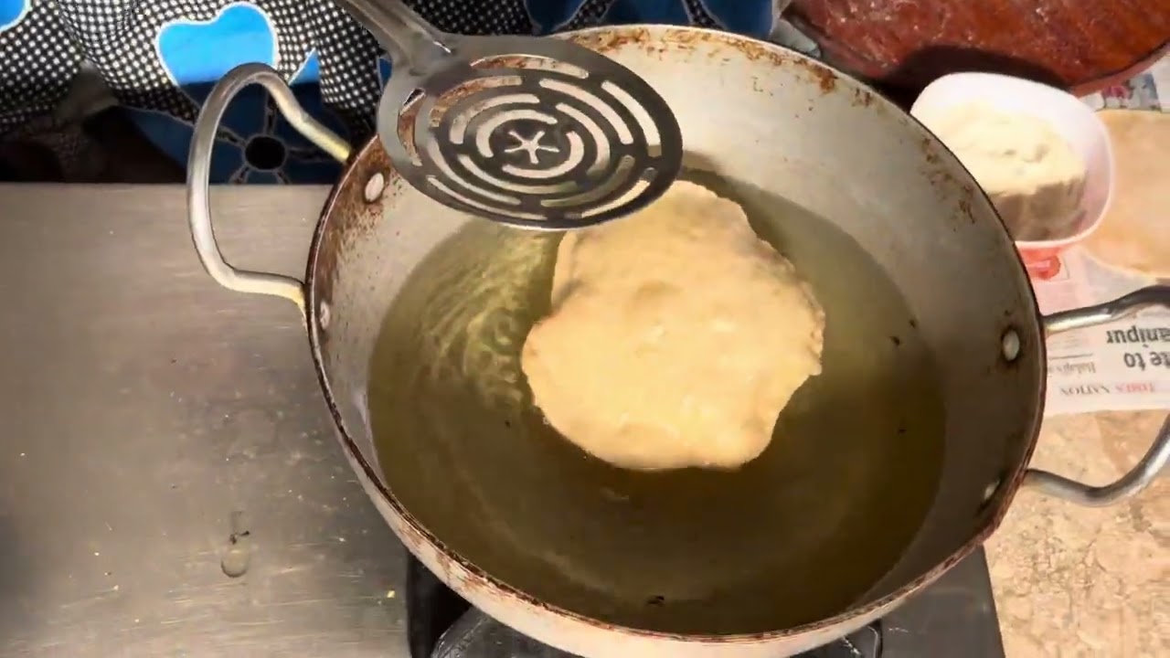 Food Vlog - Poori & Bombay chutney 