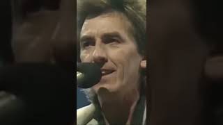 George Harrison/Carl Perkins-Everybody&#39;s Trying To Be My Baby #short #beatles #rockabilly