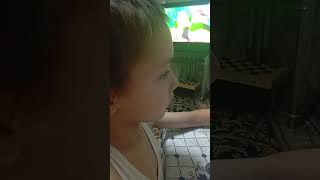 Арслан играет контр страйк !