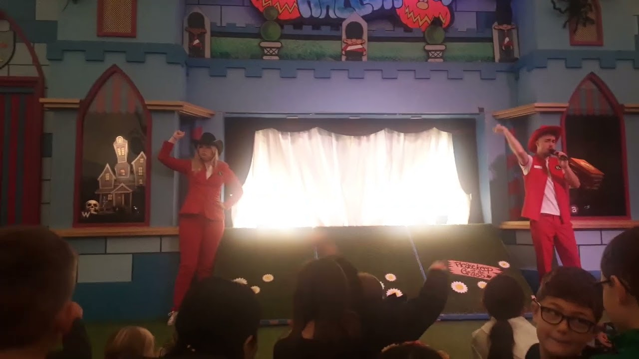 Butlins minehead puppet castle Billy's farmyard bash 2025!!!