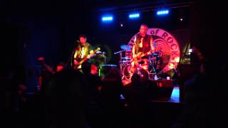 DOA - Live 2014- The Prisoner
Recorded via cell phone by Harold (the silent H in R+M Video)... DOA played at House of Rock in Corpus Christi on Superbowl Sunday 2-2-14..
This is their farewell tour after 35 years. The song is The Prisoner.
Enjoy! DOA - Live 2014- The Prisoner