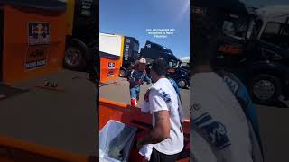 My husband got recognized by Aaron Plessinger! #supercross #ibskelso #aaronplessinger