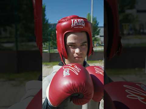 ПО ПРАВИЛАМ УЛИЦ: ПОБЕДИТЕЛЬ СПАРИНГА ЗАБИРАЕТ СЕБЕ АРИНУ! #shorts