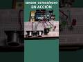 ¡Así detecta objetos Arduino con el HC-SR04! 😱 #Electrónica #Shorts