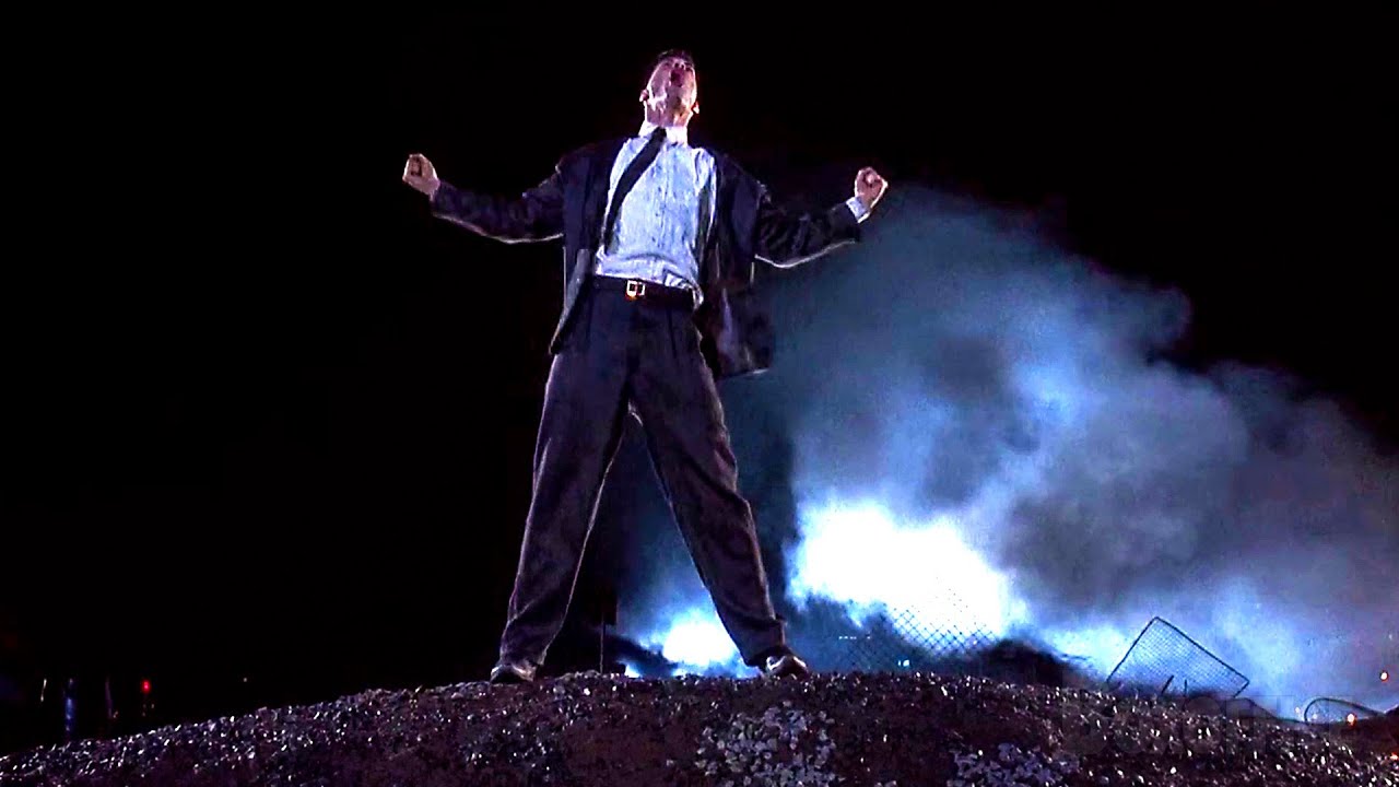 Keanu freaks out about future | Johnny Mnemonic | CLIP
