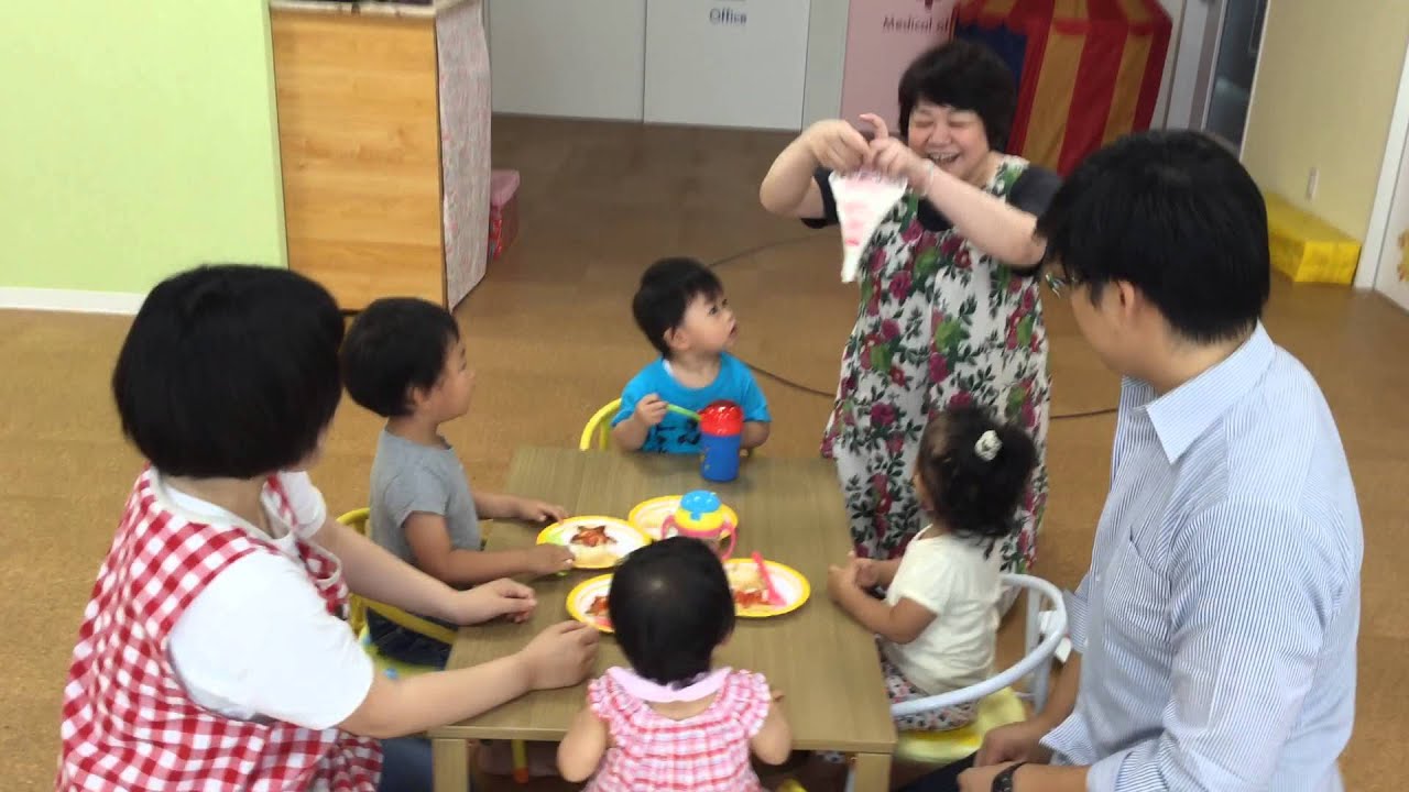 保育園★みんなが大好きなおやつの時間♪いただきますの歌♪英語保育、松山市中村