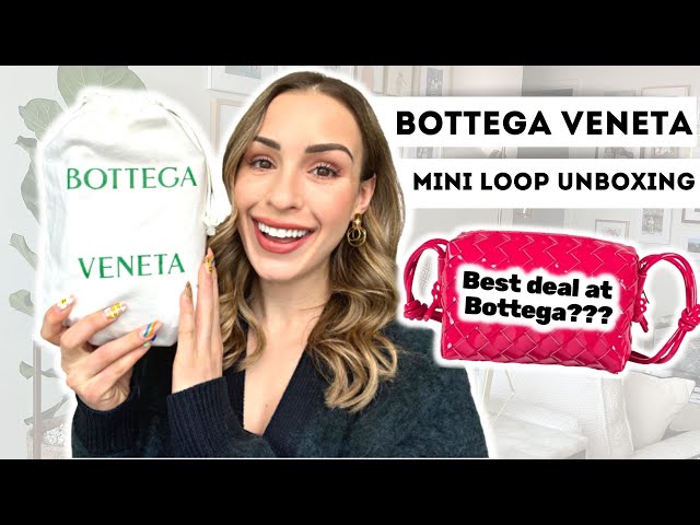 Bottega Veneta Mini Intrecciato Loop (SHG-wI0TNi) – LuxeDH