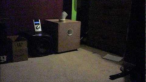 Logitech-Z5500 Mod Box longer and bigger port