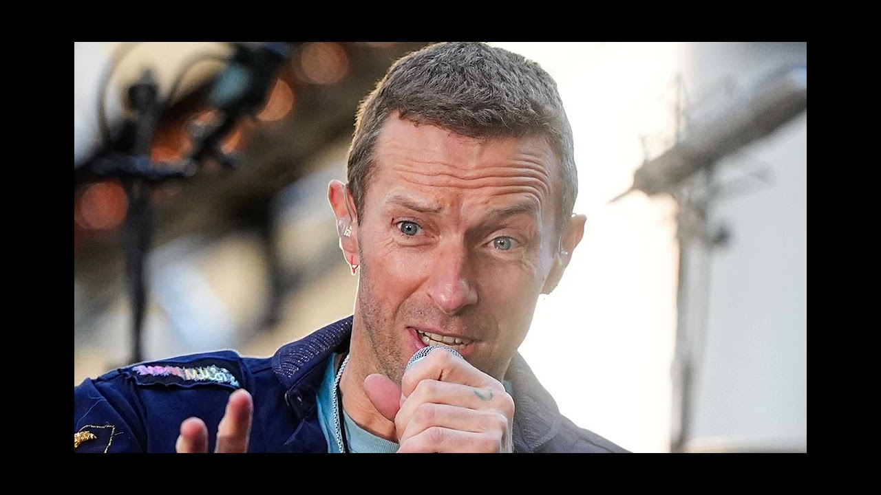 Coldplay frontman Chris Martin stops show in Sydney to save young boy in heartwarming gesture