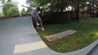 Backyard little gap skateboarding session πΉ
