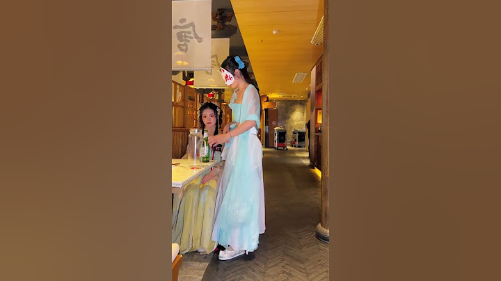 Nhân Viên Bá Đạo Nhất Trung Hoa| 小姐姐：这都能打开吗？#Shorts#汉服