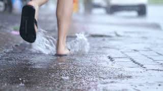 Rain over strings
