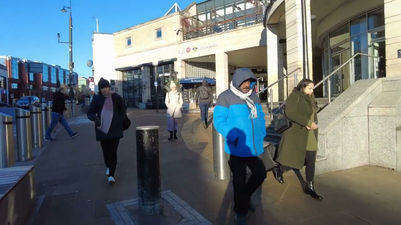 London Tram Wimbledon to Dundoland Road Stop