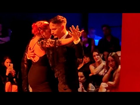 Carolina Couto y Martín Chili. El Internado(Los Herederos del compás, en vivo)El milongón 4dic22 3/3