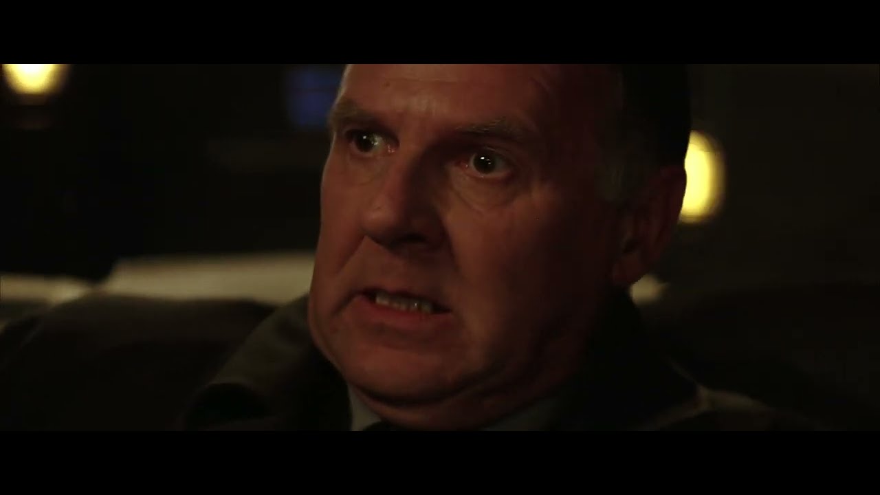 Batman shipping yard fighting scene from Batman Begins - YouTube