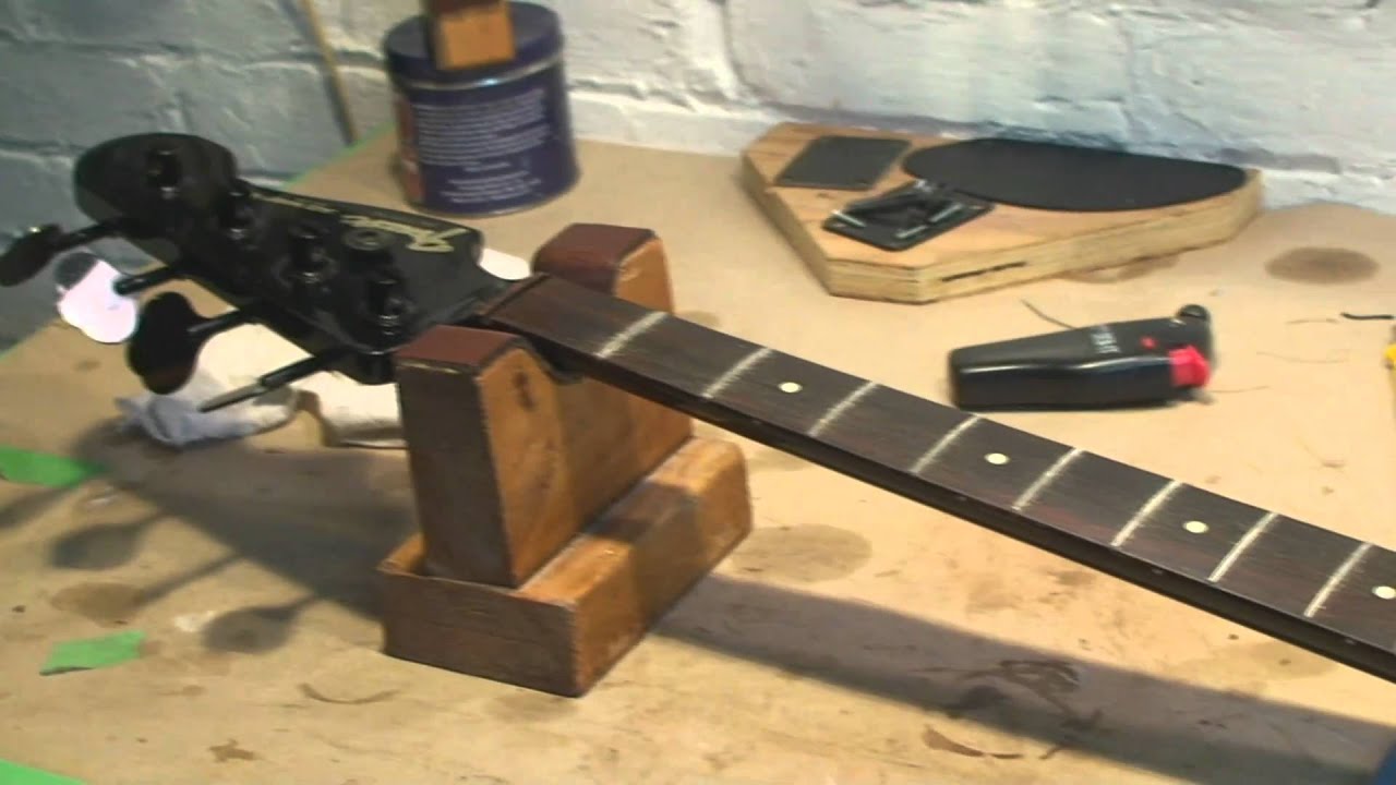 Fender Jazz Bass Special Made in Japan - YouTube