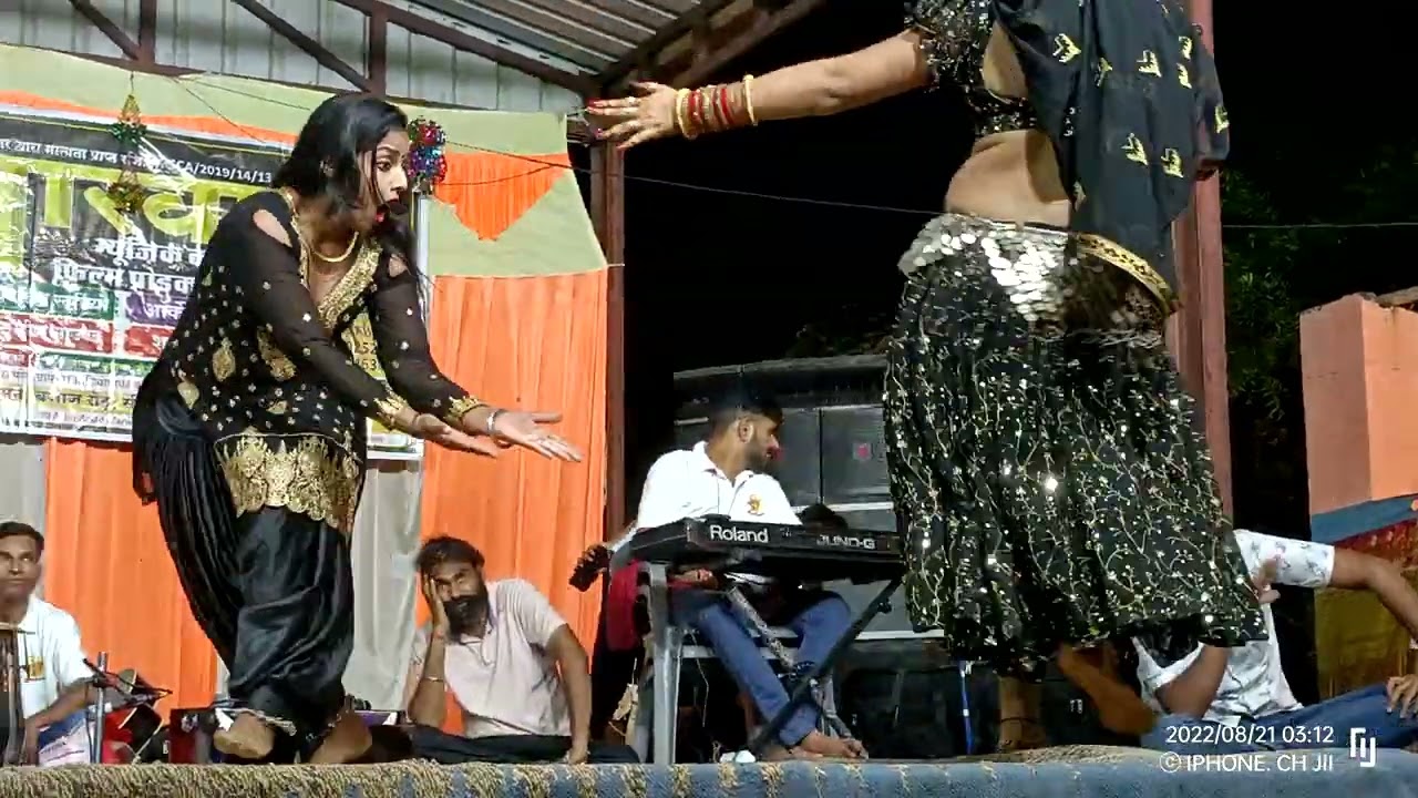 komal Choudhary ka new dance 8000302375