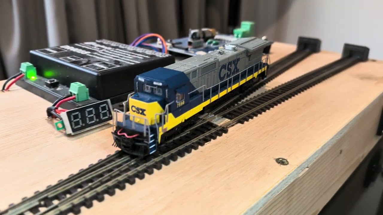 Bachmann GE Dash 8-40C CSX 7598 N Gauge DCC Conversion