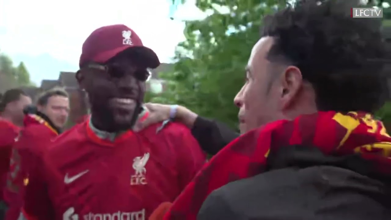 'Best club in world' - Klopp on board Liverpool parade bus celebrating 2021-22 season