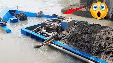 Cống 7 cửa.Sà lan chở khẩm tăng ga vượt cống hấp dẫn