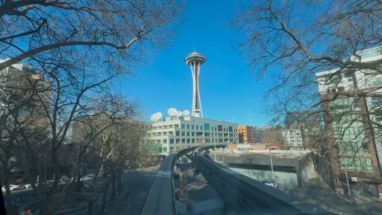 Seattle Center Rides MONORAIL RIDE DOWNTOWN SEATTLE TO SPACE NEEDLES - YouTube