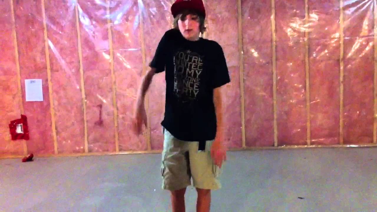 Obejrzyj Robot Boys | Dubstep | Lag | Freestyle w YouTube Obejrzyj Robot Boys | Dubstep | Lag | Freestyle w YouTube