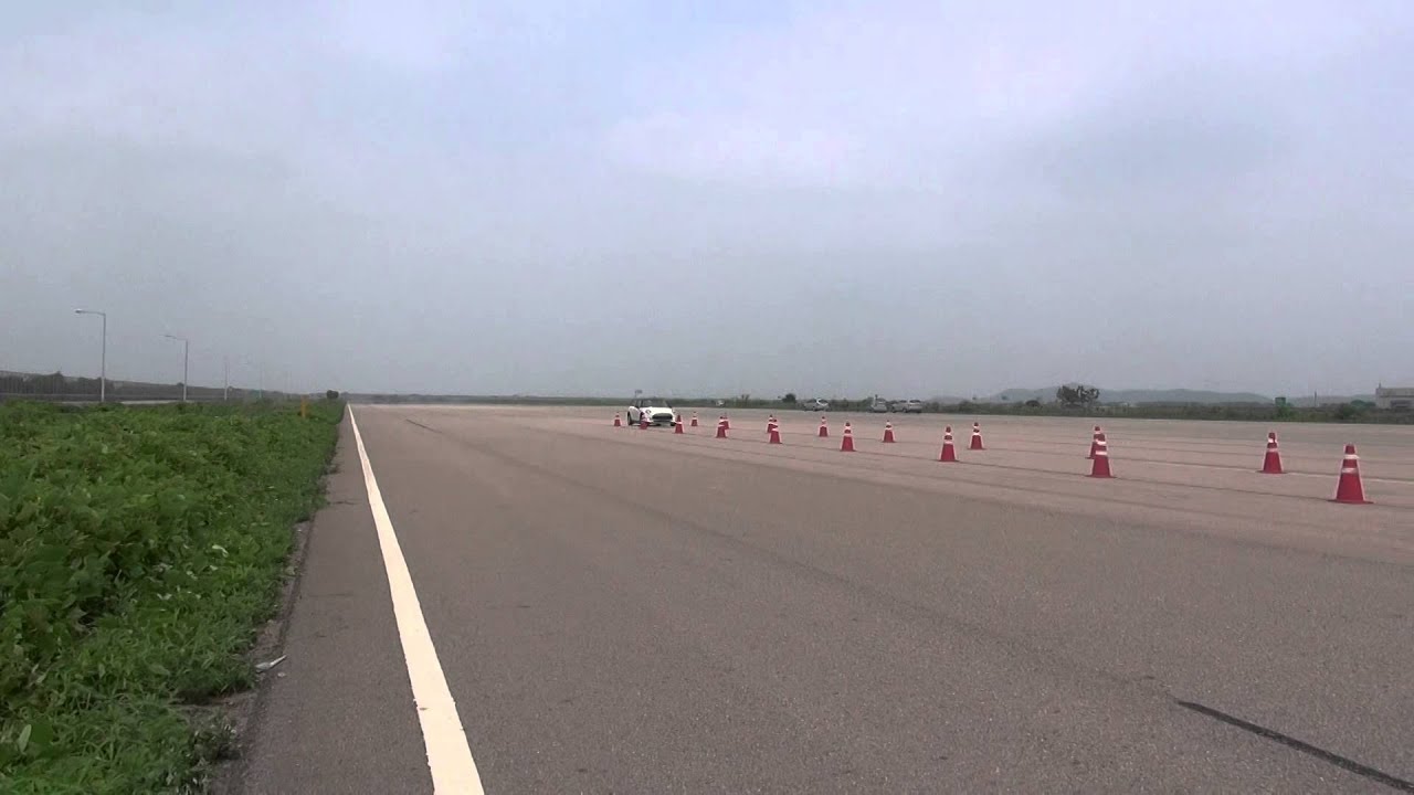 2015 KNCAP : MINI Braking Test (Dry)