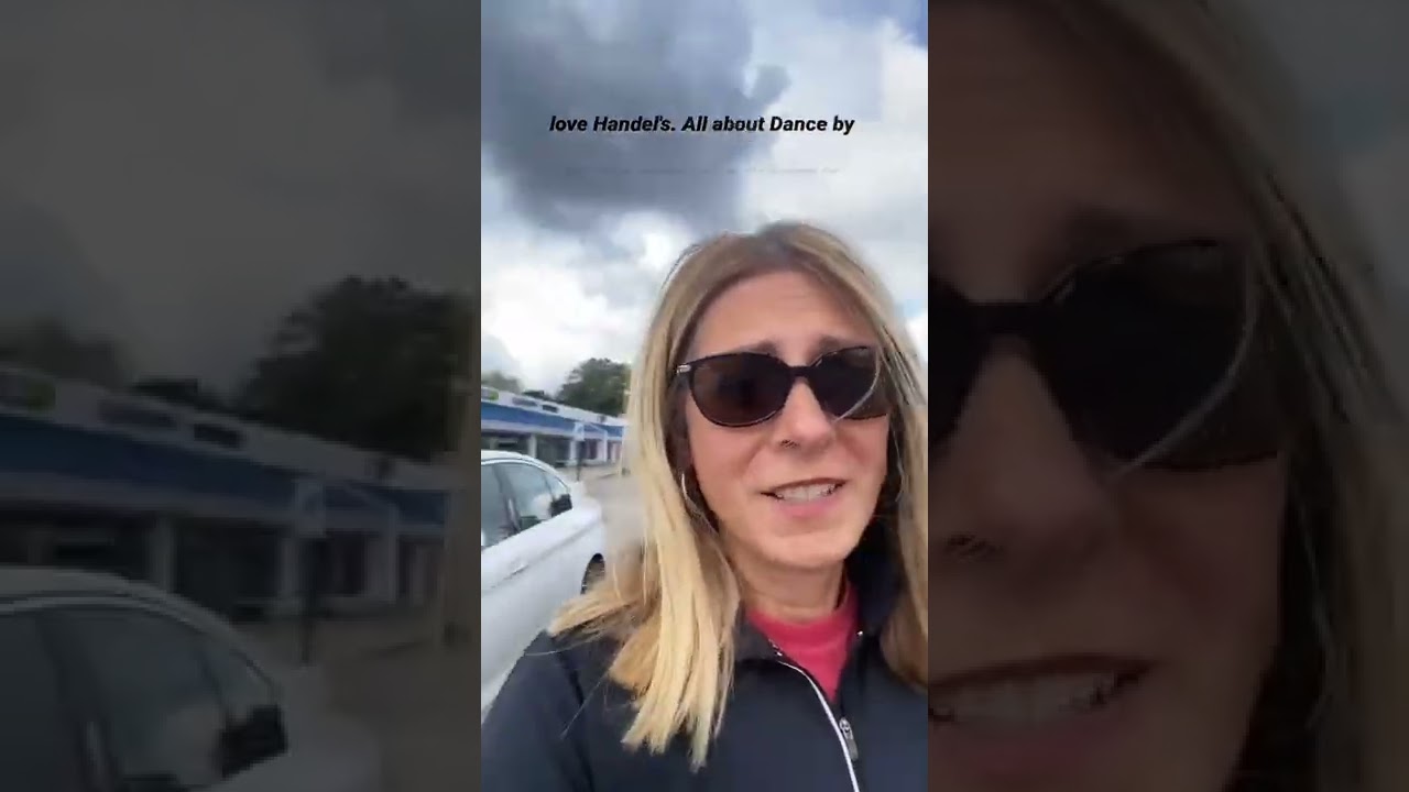 Convenient Shops & Restaurants In This Stow, Ohio Plaza! Some TASTY Favorites!