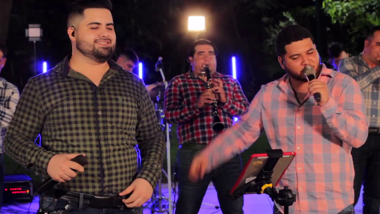 La Calandria (En Vivo) - Banda Corona Del Rey