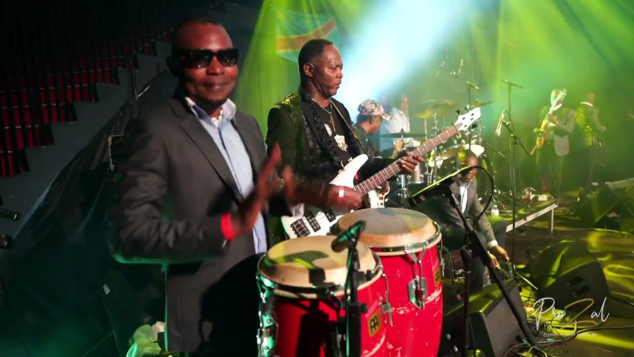 Zaïko Langa Langa - Amando / Kwiti Kwiti | Live à La Madeleine (Vidéo officielle)