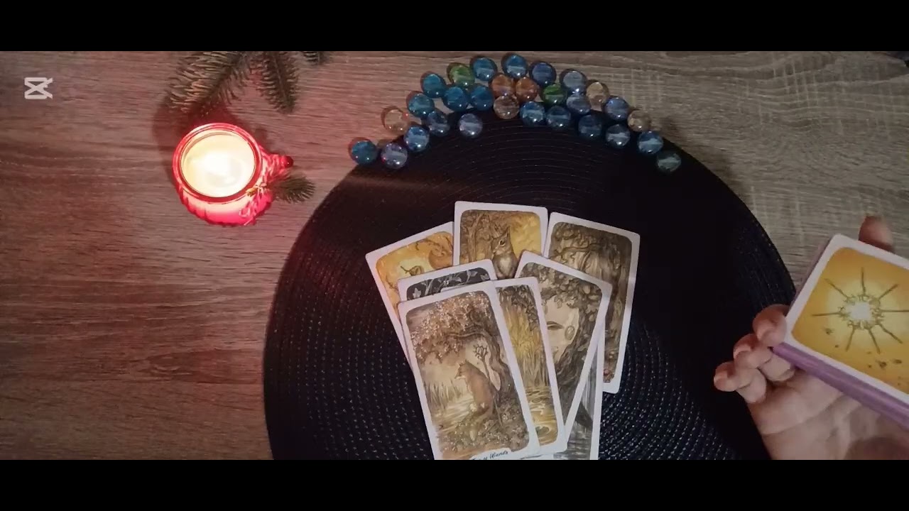 Какво го приближава към вас,и какво според Таро го отдалечава?КОНТАКТ :worldtaro3@gmail.com