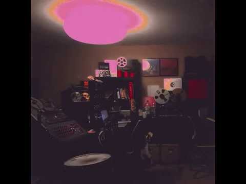 Unknown Mortal Orchestra - Can't Keep Checking My Phone