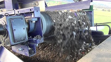 Flip Flow Screen processing skip waste fines in N Wales.mp4