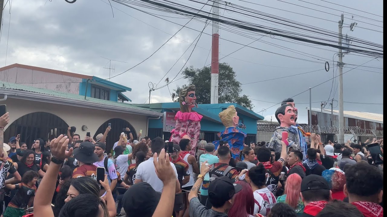 Preagosto Mantudos - Payasos Barva 2025