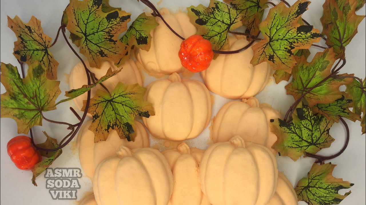 Crispy baking soda pumpkin 🎃🎃🎃 The pleasant sound of sifting baking