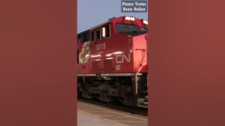 #shorts CN M301 Mixed Freight Train CN 3015 Veteran's Unit & CN 2934 Locomotives #trains