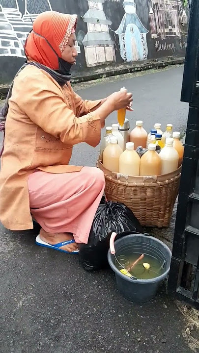 jamu gendong #jamu #jamugendong #jawa #jawatengah #jawatimur #jawabarat #shorts