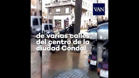 Espectacular fuga de agua en Barcelona