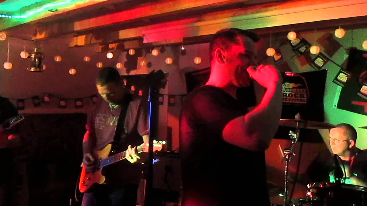 Bad Dog No Biscuit - Enter Sandman @ The Orkney Rock Festival