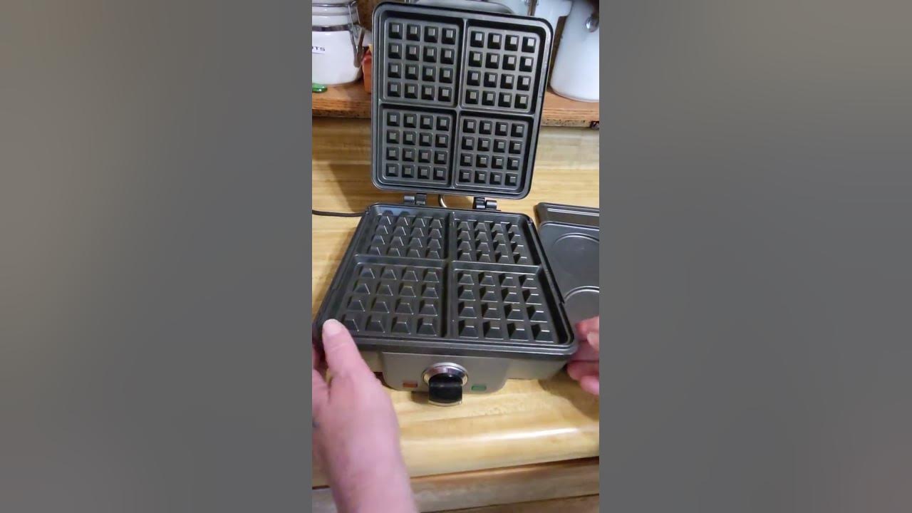 Pancake AND Waffle Maker REVIEW Cuisinart WAF300P1 Belgian Waffle Maker with Pancake Plates