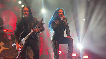 Arch enemy Outro live - Fields of desolation