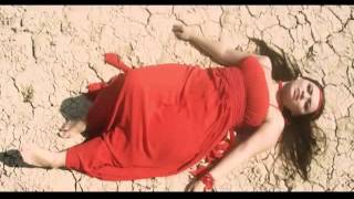 Özlem Büyük - Gah Yakin Gah Uzaksin