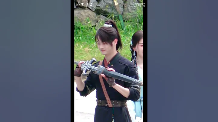 【許凱《仙劍六祈今朝》拍攝路透】帥哥笑起來真好看🥰 - 天天要聞