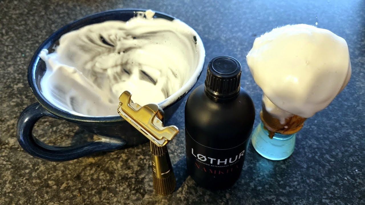 ⁣The Leaf Twig SE Razor. Lothur Grooming Namkha Soap & Splash. Euromax Blade. Yaqi Cavern Brush.