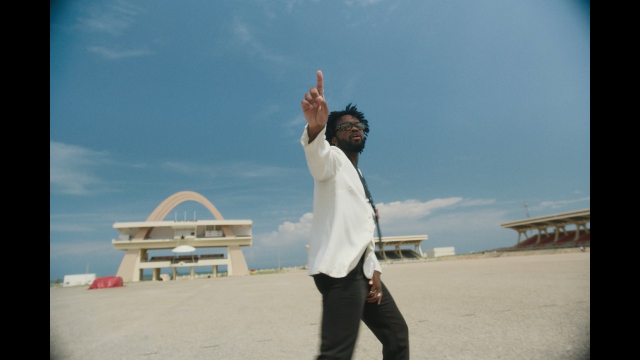 Genesis Owusu – Life Keeps Going: A Relentless Drum & Bass Inferno Fueled by Urgency and Self-Awareness