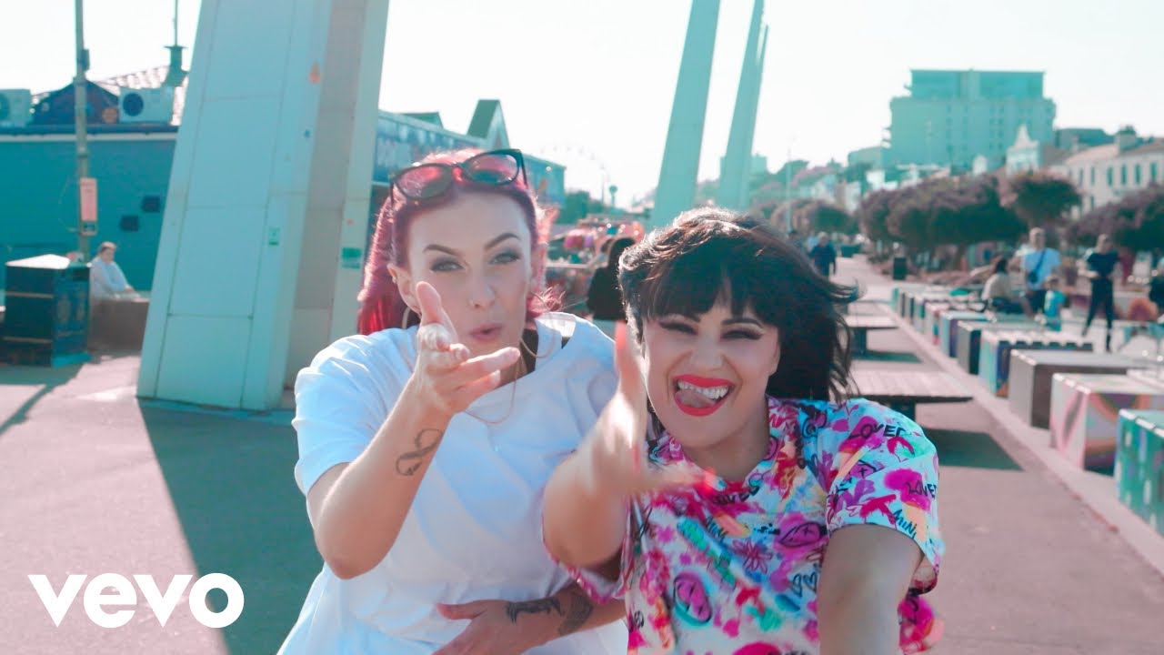 Charlotte Devaney, Leanne Louise - Dont Let Me Leave (Official Music Video)