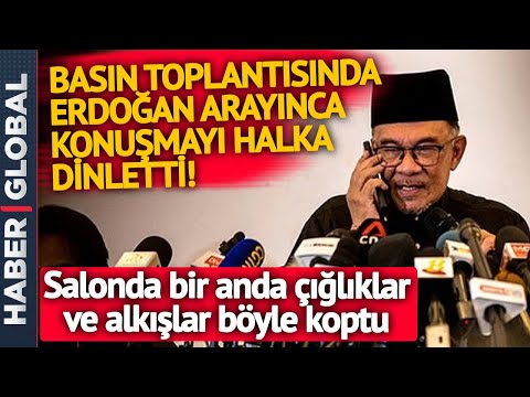 Malezya Başbakanı, Erdoğan arayınca konuşmasını Kesti, Halka Dinletti! Salonda Bir Anda Alkış Koptu