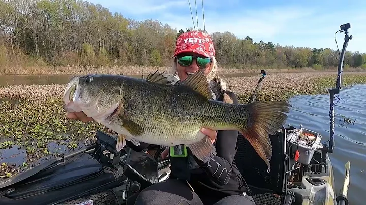 ULTRA shallow SPRING Texas Fishing (How many fish ...