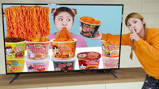 Mukbang Fire Spicy Noodle 불닭볶음면 불닭떡볶이 편의점 음식 TV 속 먹방 | HIU 하이유